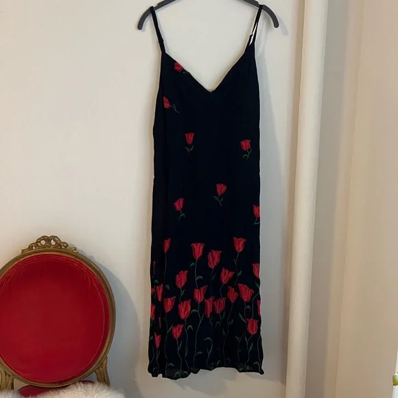 reformation farah sleeveless v-neck midi dress Farah Sleeveless Midi Dress